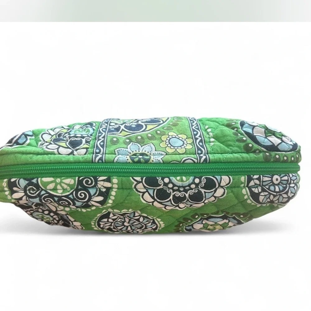 |Vera Bradleyl Quilted Cosmetic Travel Bag - Picture 3 of 6